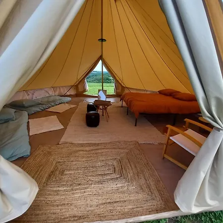 Tipi Du Petit Villers Luxury tent Le Brethon
